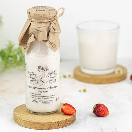 Безлактозный клубничный питьевой йогурт